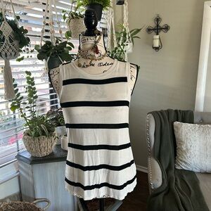 Halogen Striped Sleeveless Top - Black and White